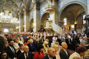Święcenia kapłańskie w Bazylice Katedralnej / Marzena Mąkosa / Radio Kielce