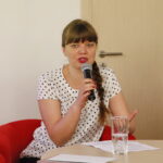 Debata dotycząca patriotyzmu w OMPiO. Na zdjęciu: Magdalena Fogiel - Litwinek - prezes świętokrzyskiego Stowarzyszenia Kukiz'15  / Marzena Mąkosa / Radio Kielce