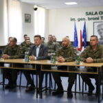 Minister obrony narodowej Mariusz Błaszczak w jednostce CPdMZ / Marzena Mąkosa / Radio Kielce