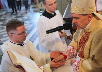 Święcenia kapłańskie dwóch zakonników ze Zgromadzenia Zmartwychwstańców / ks. Tomasz Lis / diecezja sandomierska