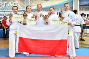 Zawodnicy z Klubu Karate Morawica podczas Pucharu Morza Czarnego w bułgarskim Burgas / Facebook / Klub Karate Morawica