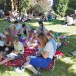 Akcja masowego czytania książek / Emilia Sitarska / Radio Kielce