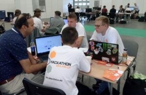 Rozpoczął się kielecki Hackathon / Mateusz Kaczmarczyk / Radio Kielce
