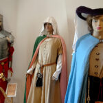 Replika historycznej zbrojowni w kamienicy „Niemczówka” / Marcin Różyc / Radio Kielce