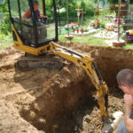 Prace archeologiczne związane z poszukiwaniem ofiar komunistycznego terroru na cmentarzu Piaski w Kielcach / Leszek Bukowski / Kielecka delegatura IPN