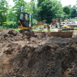 Prace archeologiczne związane z poszukiwaniem ofiar komunistycznego terroru na cmentarzu Piaski w Kielcach / Leszek Bukowski / Kielecka delegatura IPN