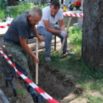 Prace archeologiczne związane z poszukiwaniem ofiar komunistycznego terroru na cmentarzu Piaski w Kielcach / Leszek Bukowski / Kielecka delegatura IPN