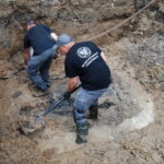 Prace archeologiczne związane z poszukiwaniem ofiar komunistycznego terroru na cmentarzu Piaski w Kielcach / Leszek Bukowski / Kielecka delegatura IPN