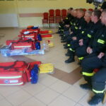 Przekazanie sprzętu zakupionego z funduszu sprawiedliwości ochotniczym strażom pożarnym z terenu gminy Piekoszów / Marcin Różyc / Radio Kielce