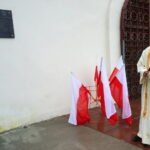 Odsłonięcie tablicy upamiętniającej Strzelców Józefa Piłsudskiego. Ks. rektor Jan Oleszko / Marcin Różyc / Radio Kielce