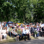 Rodzice „Rudego” patronami szkoły w Baryczy. Uroczystości nadania imienia placówce i poświęcenia sztandaru szkoły / Michał Kita / Radio Kielce