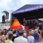 Pierwsza Dama Agata Kornhauser-Duda gościem honorowym 16. Międzynarodowego Festiwalu Kultury Dziecięcej w Pacanowie / Kamil Włosowicz / Radio Kielce