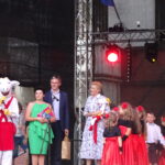 Pierwsza Dama Agata Kornhauser-Duda gościem honorowym 16. Międzynarodowego Festiwalu Kultury Dziecięcej w Pacanowie / Kamil Włosowicz / Radio Kielce