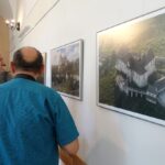 Otwarcie wystawy prezentującej 21 fotorealistycznych grafik Pińczowskiego Zespołu Zamkowego w Muzeum Regionalnym w Pińczowie. / Kamil Włosowicz / Radio Kielce