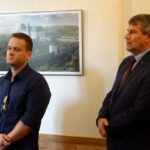 Otwarcie wystawy prezentującej 21 fotorealistycznych grafik Pińczowskiego Zespołu Zamkowego w Muzeum Regionalnym w Pińczowie. / Kamil Włosowicz / Radio Kielce