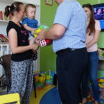 Poseł PiS Anna Krupka i burmistrz Jędrzejowa Marcin Piszczek odwiedzili małych pacjentów szpitala w Jędrzejowie / Ewa Pociejowska-Gawęda / Radio Kielce