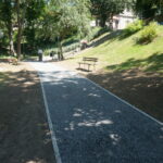 Prace modernizacyjne przy skwerze obok  pomnika ofiar II wojny światowej / Grażyna Szlęzak-Wójcik / Radio Kielce