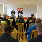 Jędrzejów. Przekazanie sprzętu OSP dla jednostek z gminy Jędrzejów. Na zdjęciu: Mariusz Gosek - sekretarz generalny Solidarnej Polski i burmistrz Jędrzejowa Marcin Piszczek / Ewa Pociejowska - Gawęda / Radio Kielce