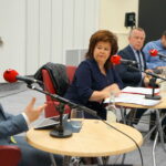 Studio Polityczne Radia Kielce. Od lewej: Krzysztof Słoń, PiS, Marzena Marczewska, PO, Jan Cedro, PSL, Mateusz Żukowski, Nowoczesna, Magdalena Fogiel-Litwinek, Kukiz '15 / Kamil Król / Radio Kielce