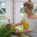 Śniadanie w ogrodzie, które przygotował Grzegorz Russak / Kamil Król / Radio Kielce