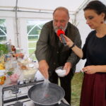 Śniadanie w ogrodzie, które przygotował Grzegorz Russak / Kamil Król / Radio Kielce