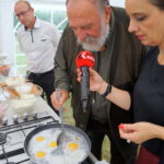 Śniadanie w ogrodzie, które przygotował Grzegorz Russak / Kamil Król / Radio Kielce