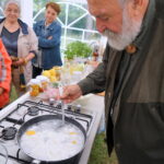 Śniadanie w ogrodzie, które przygotował Grzegorz Russak. Perduta / Kamil Król / Radio Kielce