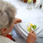 Śniadanie w ogrodzie, które przygotował Grzegorz Russak / Kamil Król / Radio Kielce