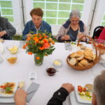 Śniadanie w ogrodzie, które przygotował Grzegorz Russak / Kamil Król / Radio Kielce