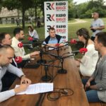 Tokarnia. Studio Polityczne Radia Kielce. Od lewej: Paweł Garbuzik, PSL, Marek Kwitek, PiS, Marek Kowalski, Nowoczesna, red. Radosław Podsiadły, Radio Kielce, Magdalena Fogiel-Litwinek, Kukiz '15, Marek Kowalski, Nowoczesna, Patryk Cylara, Platforma Obywatelska / Radio Kielce