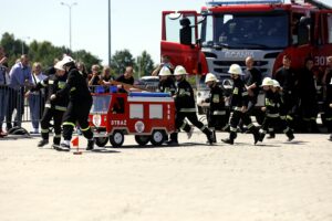 Kielce. Międzynarodowe Targi Sprzętu i Wyposażenia Straży Pożarnej i Służb Ratowniczych IFRE / Jarosław Kubalski / Radio Kielce