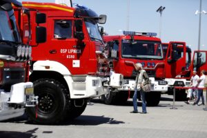 Kielce. Międzynarodowe Targi Sprzętu i Wyposażenia Straży Pożarnej i Służb Ratowniczych IFRE / Jarosław Kubalski / Radio Kielce