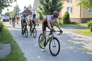 01.06.2018 Wyścig kolarski „Szlakiem walk mjr Hubala”. Etap I Poświętne - Ostrowiec Świętokrzyski / Jarosław Kubalski / Radio Kielce