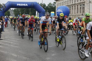 02.06.2018 13.Międzynarodowy Wyścig Kolarski Szlakiem Walk Majora Hubala. Etap Skarżysko - Kamienna do Kazimierzy Wielkiej / Jarosław Kubalski / Radio Kielce