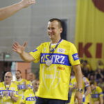 03.06.2018 Kielce. Mecz finałowy PGNiG Superligi PGE Vive Kielce - Wisła Płock. PGE Vive Kielce zdobyło Mistrza Polski po raz piętnasty. Pożegnanie zawodników. Trener Tomasz Strząbała / Jarosław Kubalski / Radio Kielce