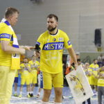 03.06.2018 Kielce. Mecz finałowy PGNiG Superligi PGE Vive Kielce - Wisła Płock. PGE Vive Kielce zdobyło Mistrza Polski po raz piętnasty. Pożegnanie zawodników. Bertus Servaas i Mateusz Kus / Jarosław Kubalski / Radio Kielce