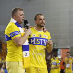 03.06.2018 Kielce. Mecz finałowy PGNiG Superligi PGE Vive Kielce - Wisła Płock. PGE Vive Kielce zdobyło Mistrza Polski po raz piętnasty. Pożegnanie zawodników. Bertus Servaas i  Uros Zorman / Jarosław Kubalski / Radio Kielce