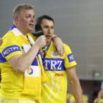 03.06.2018 Kielce. Mecz finałowy PGNiG Superligi PGE Vive Kielce - Wisła Płock. PGE Vive Kielce zdobyło Mistrza Polski po raz piętnasty. Pożegnanie zawodników. Bertus Servaas i Sławomir Szmal / Jarosław Kubalski / Radio Kielce