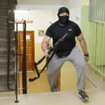 12.06.2018 Kielce. SP nr 24. Zdjęcia do filmu edukacyjnego: jak zachowywać się podczas ataku terrorystycznego na szkołę / Jarosław Kubalski / Radio Kielce