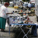 16.06.2018 Kielce. Giełda staroci i antyków pod WDK / Jarosław Kubalski / Radio Kielce