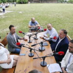 Tokarnia. Studio Polityczne Radia Kielce. Od lewej: Magdalena Fogiel-Litwinek, Kukiz '15, Marek Kowalski, Nowoczesna, Marek Stefaniec, Radio Kielce, Paweł Garbuzik, PSL, Marek Kwitek, PiS, Patryk Cylara, PO / Jarosław Kubalski / Radio Kielce