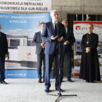 21.06.2018 Kielce. UJK. Wmurowanie kamienia węgielnego pod gmach Centrum Komunikacji Medialnej i Informacji Naukowej. Wicewojewoda Andrzej Bętkowski, wicepremier Jarosław Gowin, rektor UJK Jacek Semaniak, marszałek Adam Jarubas i biskup Jan Piotrowski / Jarosław Kubalski / Radio Kielce