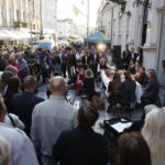 22.06.2018 Kielce. Święto Kielc. Biała Noc. Dzieła literackie powstałe w niepodległej Polsce przed Teatrem Żeromskiego / Jarosław Kubalski / Radio Kielce