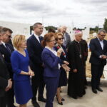 22.06.2018 Piotrkowice. Wmurowanie aktu erekcyjnego pod budowę zespołu placówek oświatowych / Jarosław Kubalski / Radio Kielce