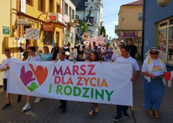 Ostrowiec. Marsz dla Życia i Rodziny / Anna Głąb / Radio Kielce