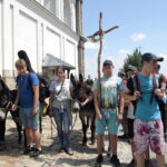 Audycja Raport Dnia z klasztoru na Świętym Krzyżu / Krzysztof Bujnowicz / Radio Kielce