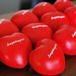 "Samorządowcy dzieciom" zbiórka krwi przed Urzędem Marszałkowskim / Marzena Mąkosa / Radio Kielce