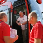 "Samorządowcy dzieciom" zbiórka krwi przed Urzędem Marszałkowskim / Marzena Mąkosa / Radio Kielce