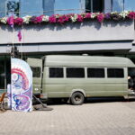 Fatalia przed Kieleckim Centrum Kultury / Marzena Mąkosa / Radio Kielce