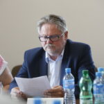 Nadzwyczajna Sesja Rady Gminy Łączna. Romuald Kowaliński - wójt Łącznej / Marzena Mąkosa / Radio Kielce